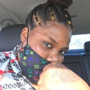 Meet your Posher, Kanesha